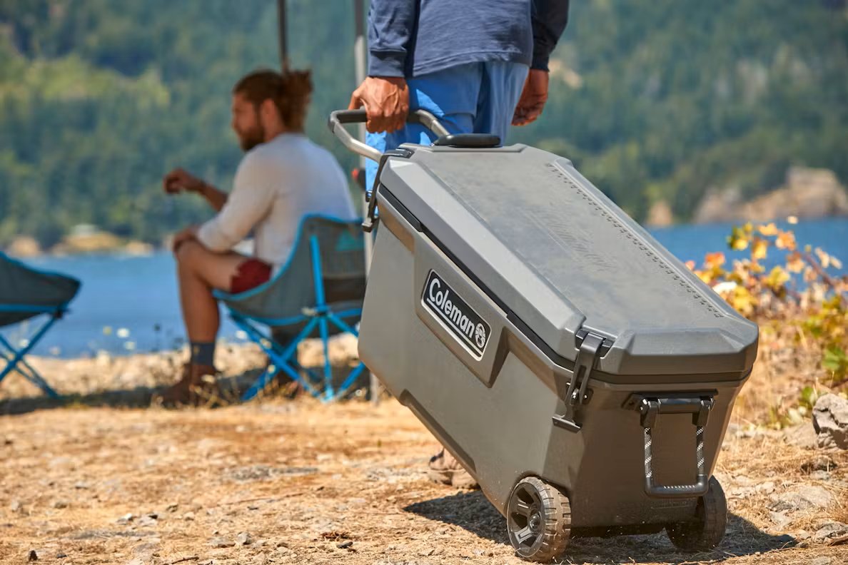 Cooler box Coleman Convoy 100QT Wheeled