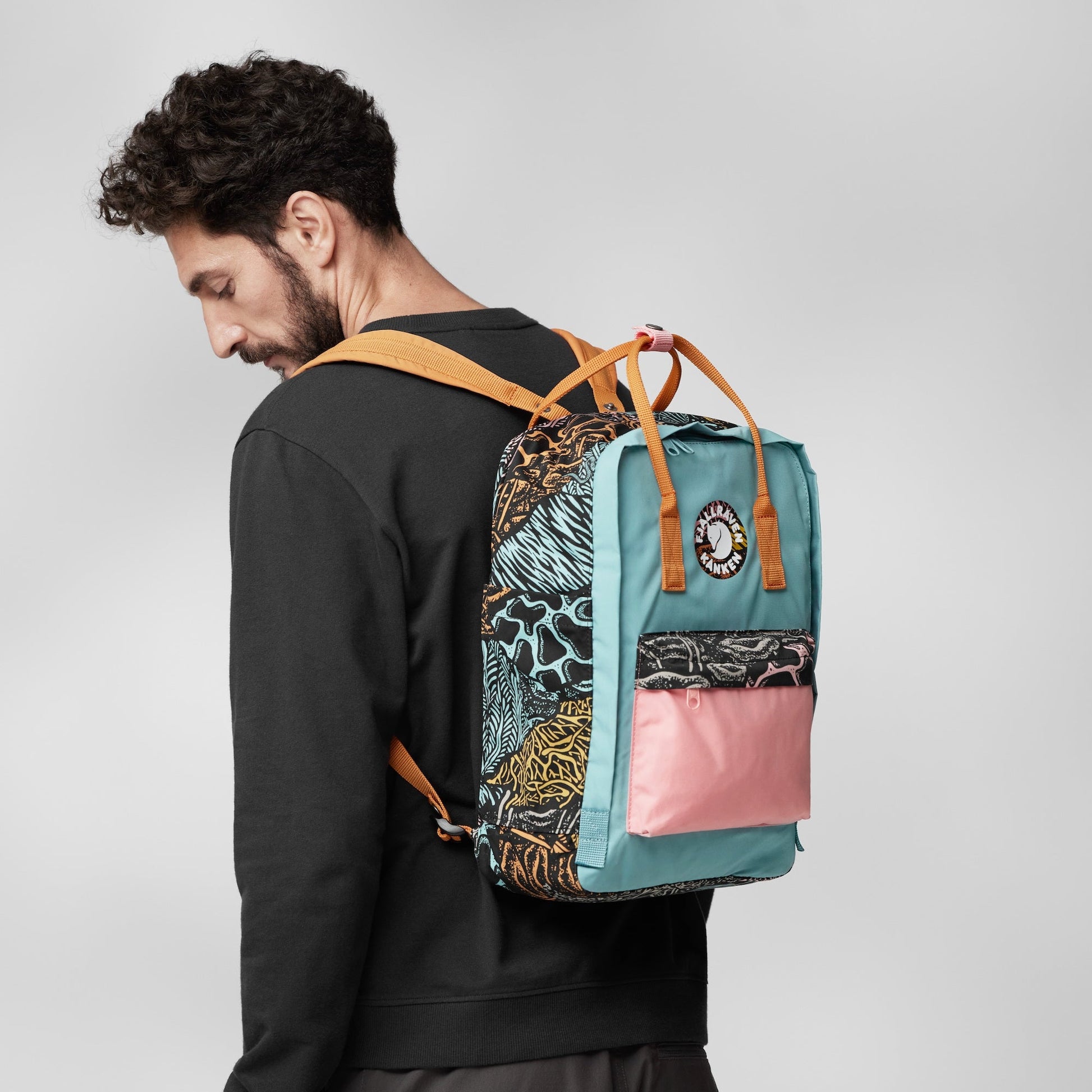 Mugursoma Fjallraven Kanken Art Plus