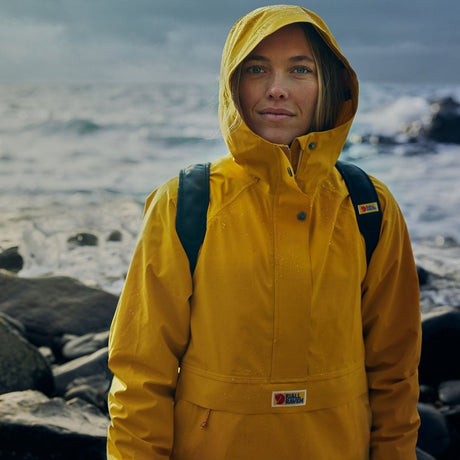 Lietus jaka Fjallraven Vardag Hydratic Anorak sieviešu